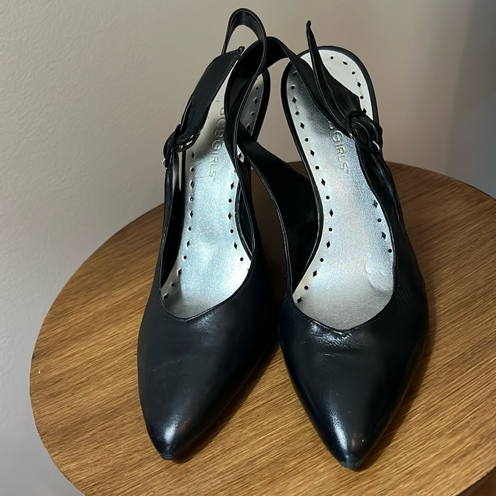 Vintage BCBG sling back 4 inch heels with side bow